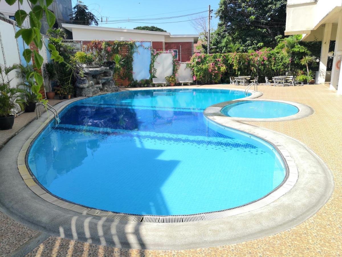 3 Pool With Condo Opposite The Train Station, Near Old City And Nimman Chiang Mai Exterior photo